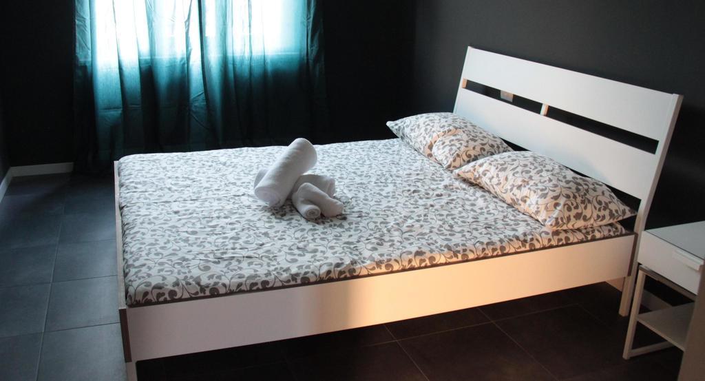 Yhome Venaria Torino